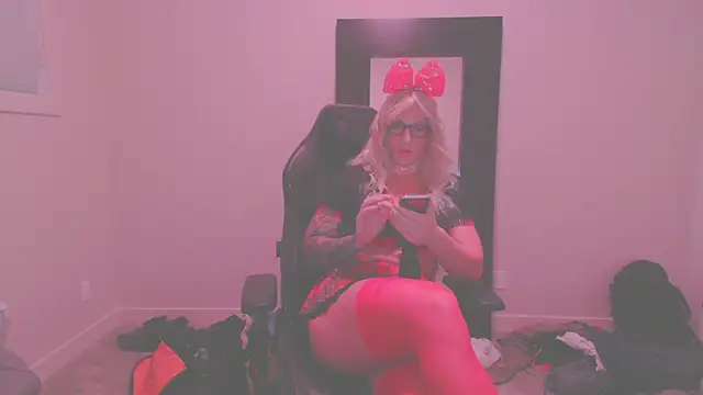PrincessSissy235 online show from June 6, 6:07 am