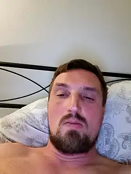 Pysiaczek1987 online show from May 24, 1:10 am