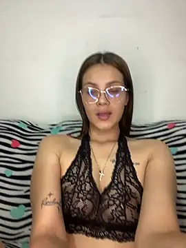 samantha-hot21 online show from June 10, 12:15 pm