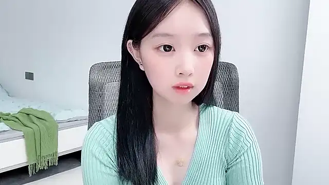 Yoyo33355 online show from July 12, 3:08 am