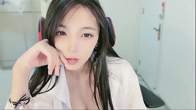 Snapshot of Vicki_Baby chatting on June 24, 1:54 pm Vicki Baby online show from June 24, 1:54 pm