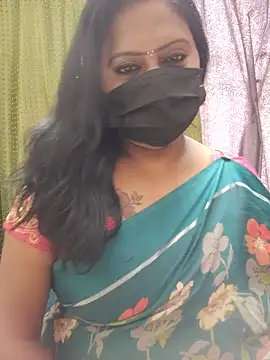 Snapshot of Meera_mia chatting on July 2, 3:23 am Meera mia online show from July 2, 3:23 am