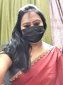 Snapshot of Meera_mia chatting on July 4, 8:42 am Meera mia online show from July 4, 8:42 am