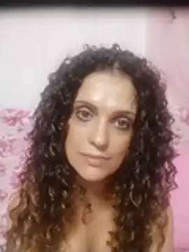 Snapshot of angelaxxx83 chatting on July 23, 11:30 am angelaxxx83 online show from July 23, 11:30 am