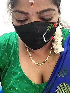 Snapshot of Sindhu-31 chatting on June 30, 5:41 am Sindhu-31 online show from June 30, 5:41 am