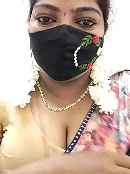Snapshot of Sindhu-31 chatting on July 1, 5:31 am Sindhu-31 online show from July 1, 5:31 am