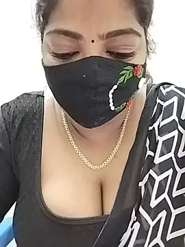 Snapshot of Sindhu-31 chatting on July 3, 5:25 am Sindhu-31 online show from July 3, 5:25 am