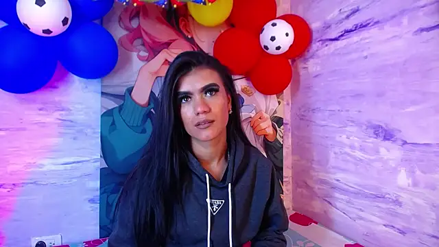 Shayla Gray online show from June 30, 11:33 am