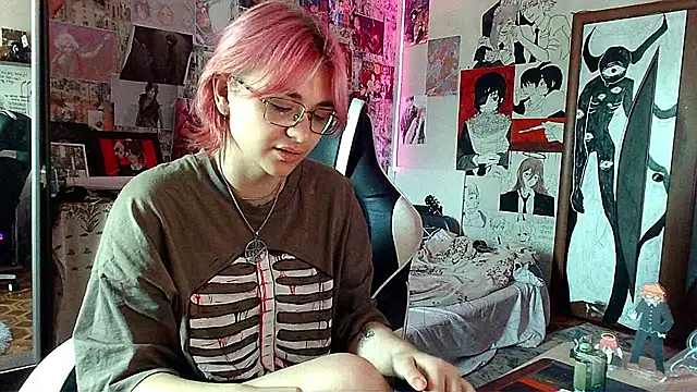 Snapshot of Michiyo_Gotou chatting on June 25, 1:04 pm Michiyo Gotou online show from June 25, 1:04 pm