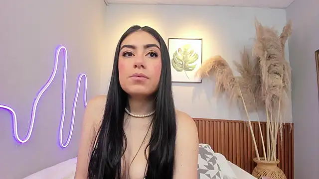 CARLA FERRERM online show from June 6, 8:24 pm