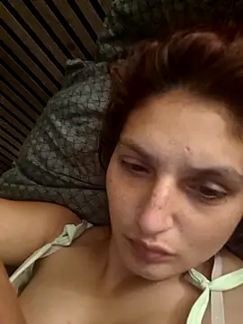 Snapshot of resstess chatting on May 27, 1:57 am resstess online show from May 27, 1:57 am