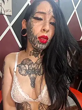 Snapshot of Venom-Luna chatting on June 2, 4:31 pm Venom-Luna online show from June 2, 4:31 pm