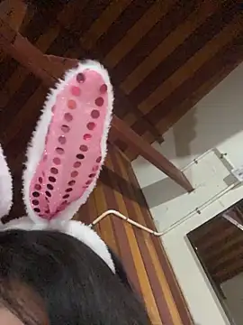 Snapshot of YummyGirl_ chatting on June 4, 1:33 am YummyGirl online show from June 4, 1:33 am