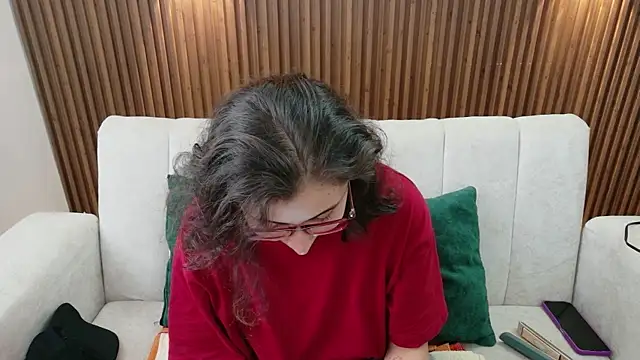 Snapshot of feelena_mysoull chatting on July 2, 1:50 pm feelena mysoull online show from July 2, 1:50 pm
