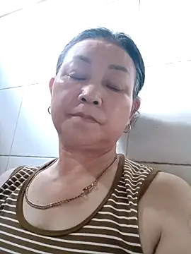 Snapshot of Orio-baby chatting on June 13, 8:56 am Orio-baby online show from June 13, 8:56 am