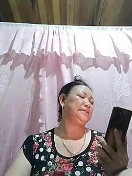 Snapshot of Orio-baby chatting on June 27, 1:28 pm Orio-baby online show from June 27, 1:28 pm