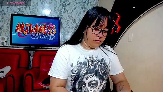 Xander Taylor   online show from June 5, 3:13 am