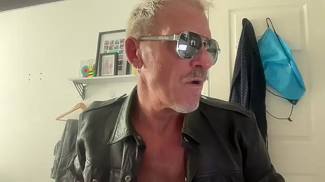 NottsLeather online show from July 11, 4:43 pm