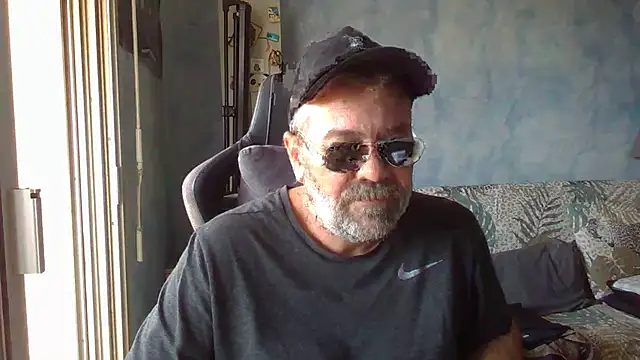 panda 06200 online show from June 2, 12:18 pm