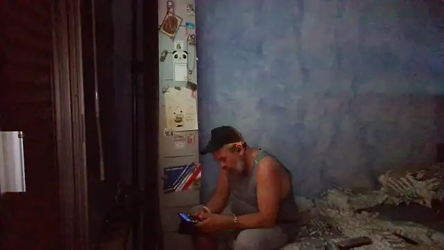 Snapshot of panda_06200 chatting on June 7, 8:56 pm panda 06200 online show from June 7, 8:56 pm