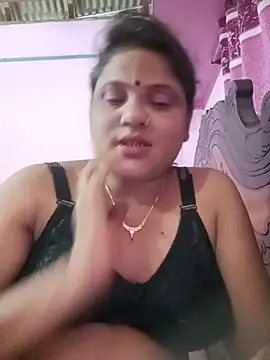 Snapshot of Maya_Vabi chatting on June 19, 9:35 am Maya Vabi online show from June 19, 9:35 am