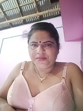 Snapshot of Maya_Vabi chatting on July 12, 2:52 pm Maya Vabi online show from July 12, 2:52 pm