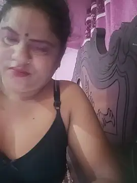 Snapshot of Maya_Vabi chatting on July 21, 1:57 pm Maya Vabi online show from July 21, 1:57 pm