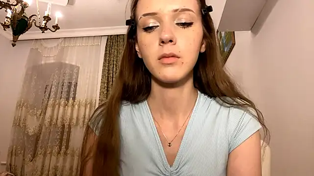 ElouiseBenhaim online show from June 23, 5:44 pm