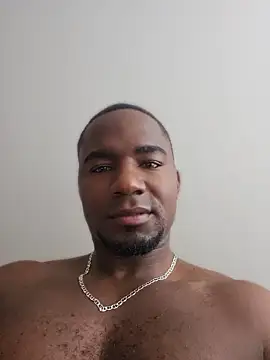 Snapshot of tu_negrito_sexy chatting on June 17, 1:12 pm tu negrito sexy online show from June 17, 1:12 pm