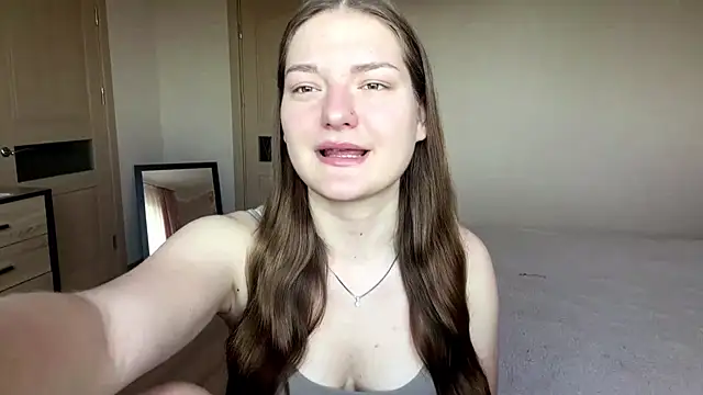 Snapshot of lizzzanatooo chatting on June 2, 7:43 am lizzzanatooo online show from June 2, 7:43 am