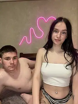 LeoCouple1 online show from May 26, 9:55 pm