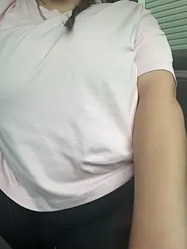 alyssabbygirll online show from June 14, 8:55 pm