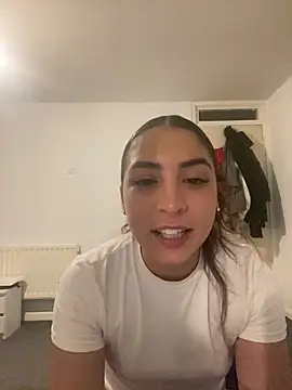 naomiiii55 online show from June 11, 12:32 am