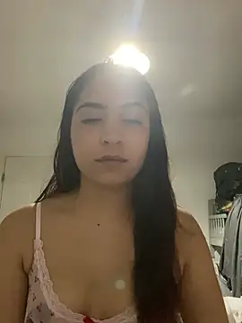 naomiiii55 online show from June 19, 1:43 am