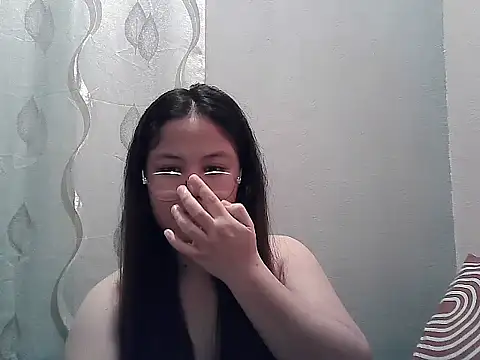 Snapshot of ThePrettySecret chatting on June 27, 4:12 pm ThePrettySecret online show from June 27, 4:12 pm