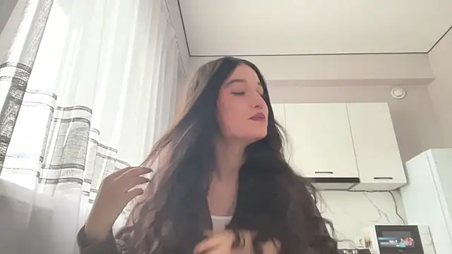 LisetteParajon online show from July 3, 5:03 am