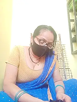 Snapshot of hi-bhabhi chatting on June 3, 6:38 am hi-bhabhi online show from June 3, 6:38 am