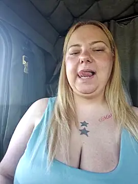 Snapshot of Jaclynnbaby chatting on June 30, 1:01 pm Jaclynnbaby online show from June 30, 1:01 pm