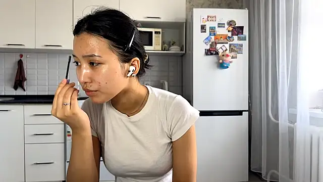 Snapshot of AikoHokonu chatting on June 8, 6:47 am AikoHokonu online show from June 8, 6:47 am