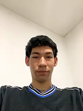 Snapshot of mathias_camil chatting on June 15, 6:04 am mathias camil online show from June 15, 6:04 am
