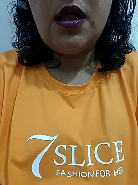 manjusrma005 online show from May 31, 4:47 pm