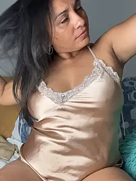 kloee kann online show from July 14, 12:46 am