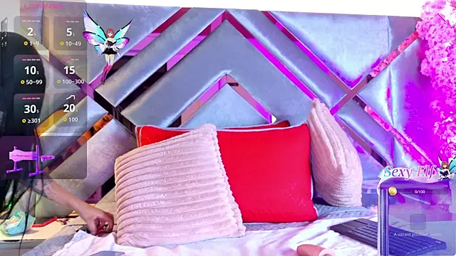 Snapshot of LalaVareela chatting on July 3, 7:42 pm LalaVareela online show from July 3, 7:42 pm