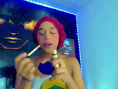 SaramyBigcock online show from June 20, 5:21 am