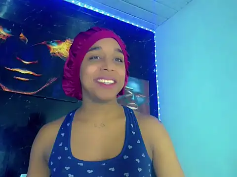 SaramyBigcock online show from June 21, 4:48 am