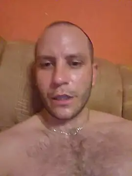 Salvatore96187 online show from August 5, 10:33 pm