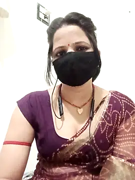 Snapshot of Karishma_bhabi3 chatting on June 12, 9:52 am Karishma bhabi3 online show from June 12, 9:52 am