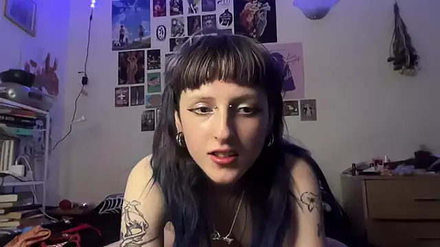 batzy666 online show from June 9, 11:55 am