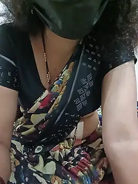 Snapshot of zawadi_Savita1 chatting on July 31, 4:28 pm zawadi Savita1 online show from July 31, 4:28 pm