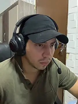 Snapshot of Fer_Ti chatting on July 10, 12:30 pm Fer Ti online show from July 10, 12:30 pm